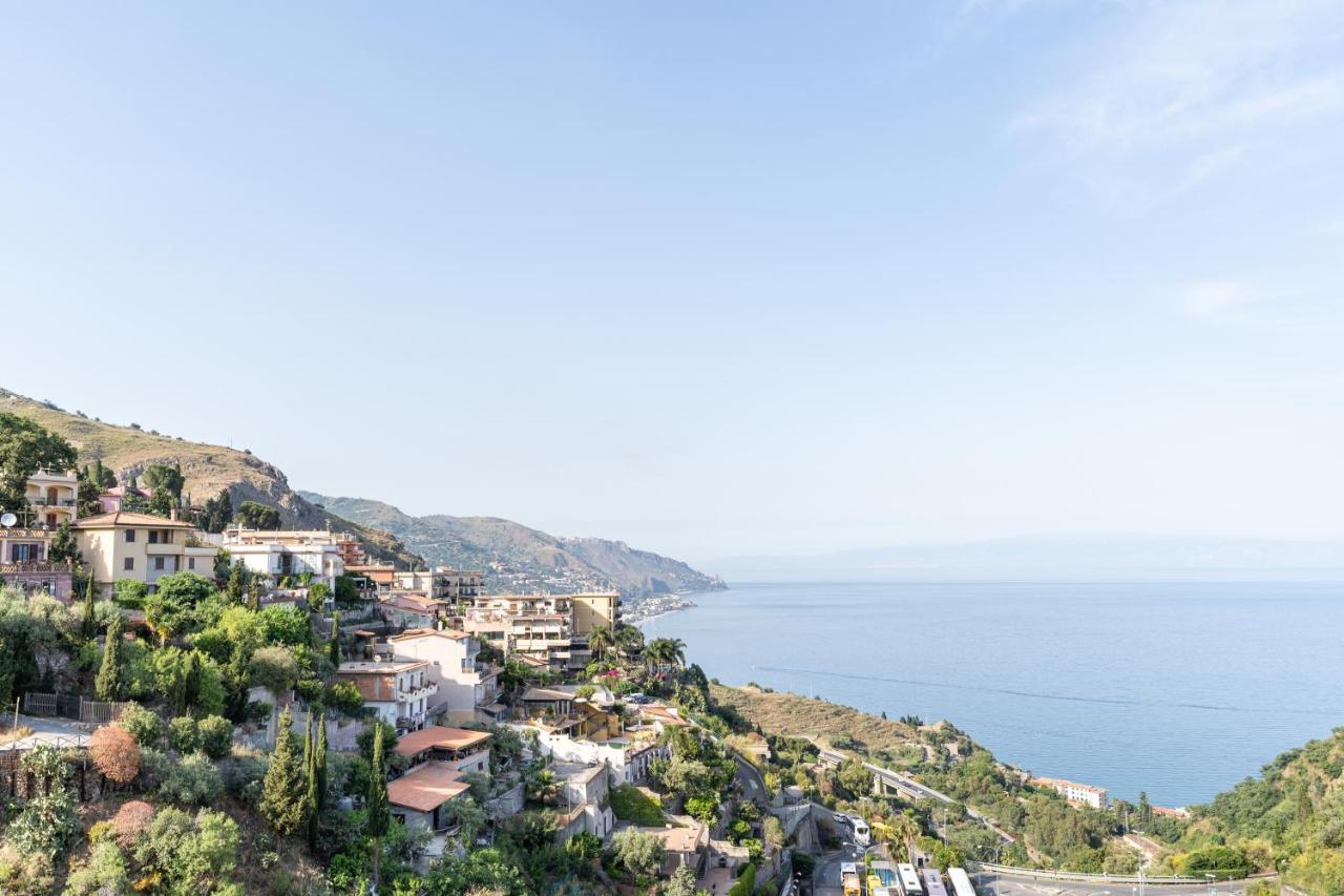 Calipso Big Apt With Sea View, Parking & Pool Taormina Zewnętrze zdjęcie
